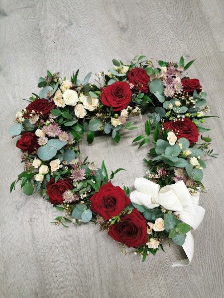 Rakkaus- hautalaite, sydän